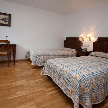 Hotel Avenida Yecla Eksteriør billede