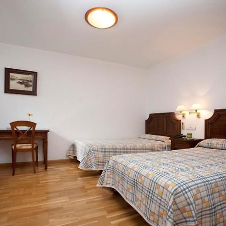 Hotel Avenida Yecla Eksteriør billede