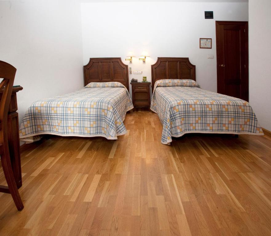 Hotel Avenida Yecla Eksteriør billede
